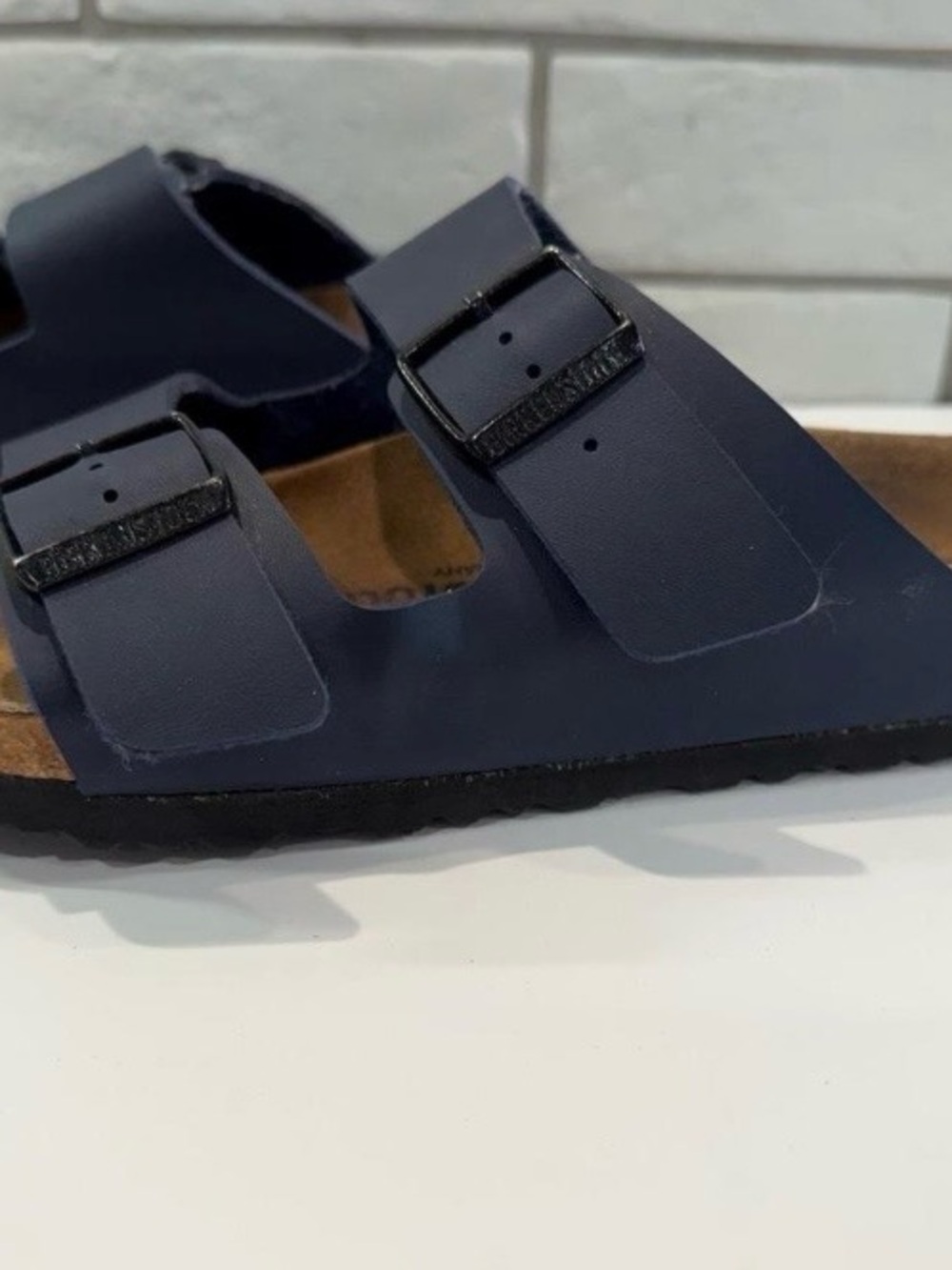 Navy Birkenstocks size EU 41, wide/regular; EUC women's 10.5, men's 8.5 - Picture 3 of 8